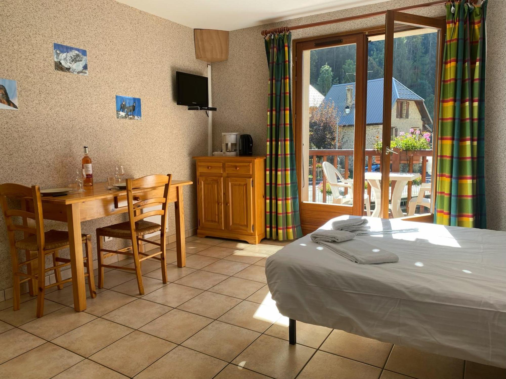 Apartamento L'Edelweiss La Chapelle-en-Valgaudemar Exterior foto